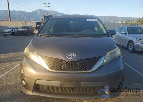 2012 Toyota Sienna Sport из США, поврежденный, VIN 5TDXK3DC7CS222213